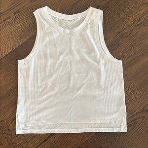 Lululemon train to be tank, white